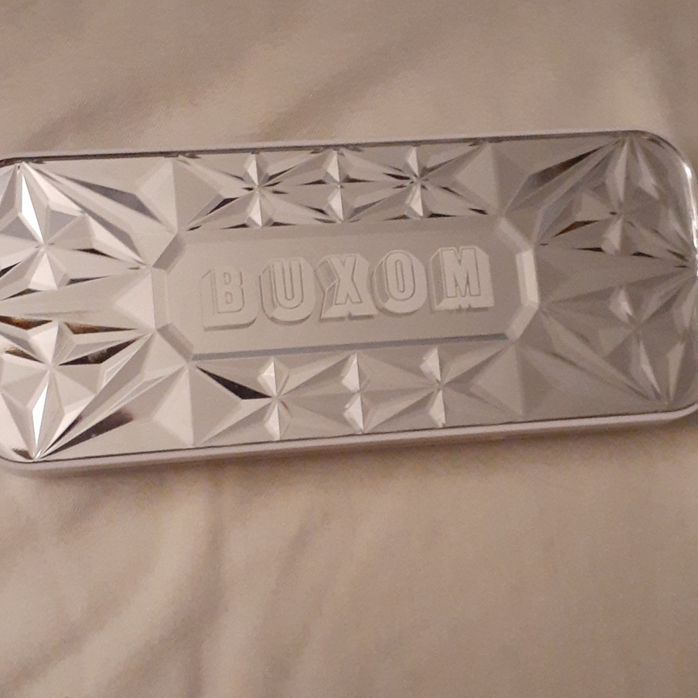 Buxom fire and frost eyeshadow pallet